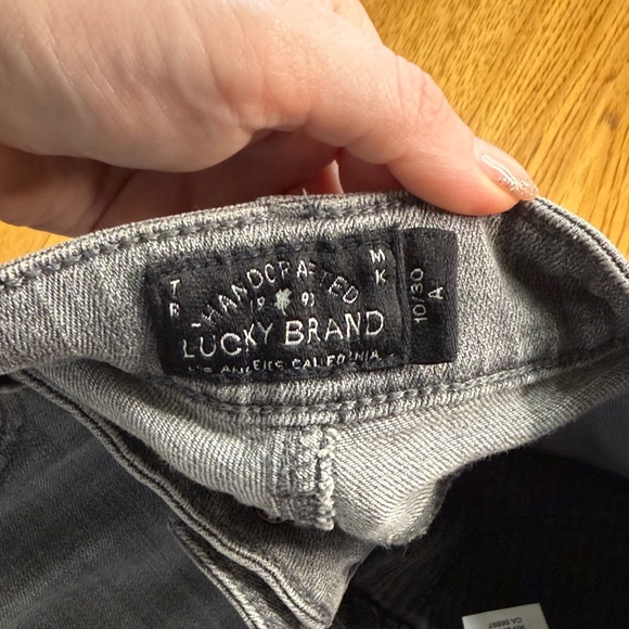 Lucky Brand Women's Gray Skinny Jeans - Picture 3 of 5